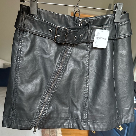 NWT Free People Feelin Free Vegan Leather Belted Mini Skirt - Picture 11 of 13